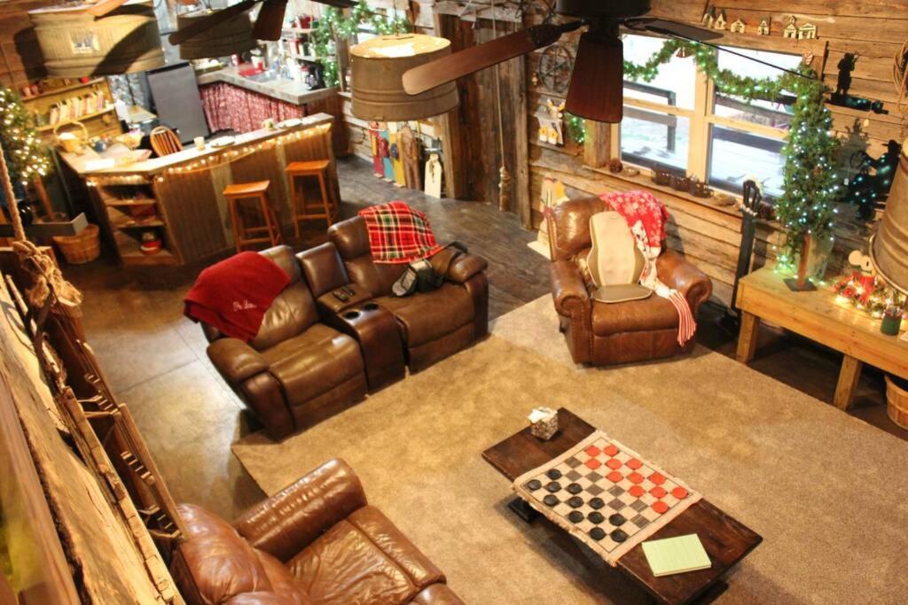 Rural Life On A Real Christmas Tree Farm! Hallmark Experience! Ozark Exterior photo